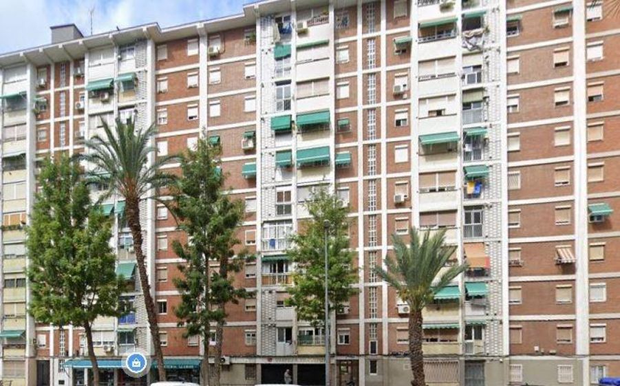 Piso en Cornellà de Llobregat, Barcelona