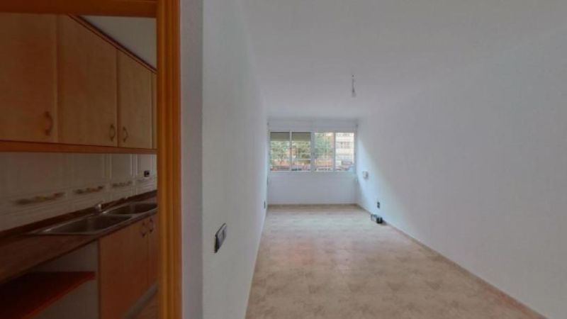 Piso en Cornellà de Llobregat, Barcelona