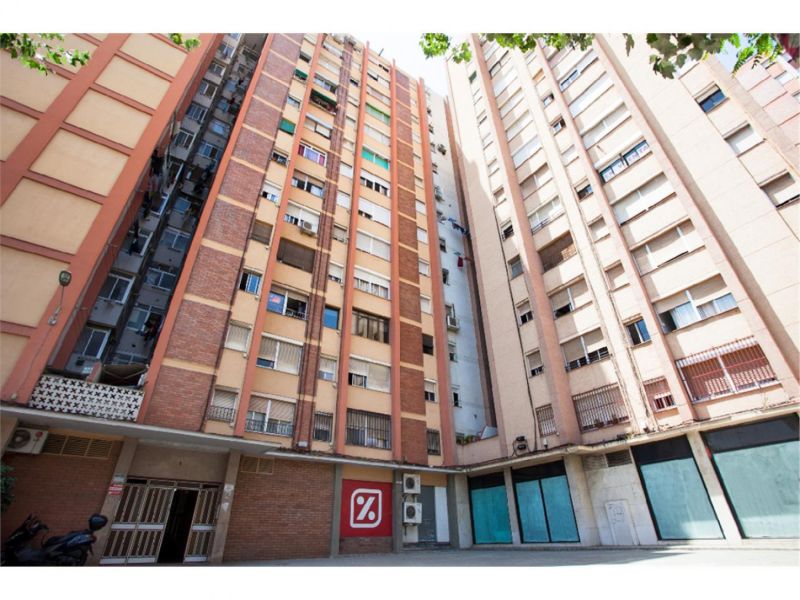 Piso en Cornellà de Llobregat, Barcelona
